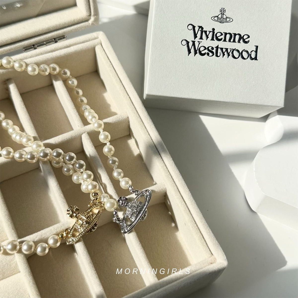 Vivienne Westwood Mini Bas Relief Pearl Choker
