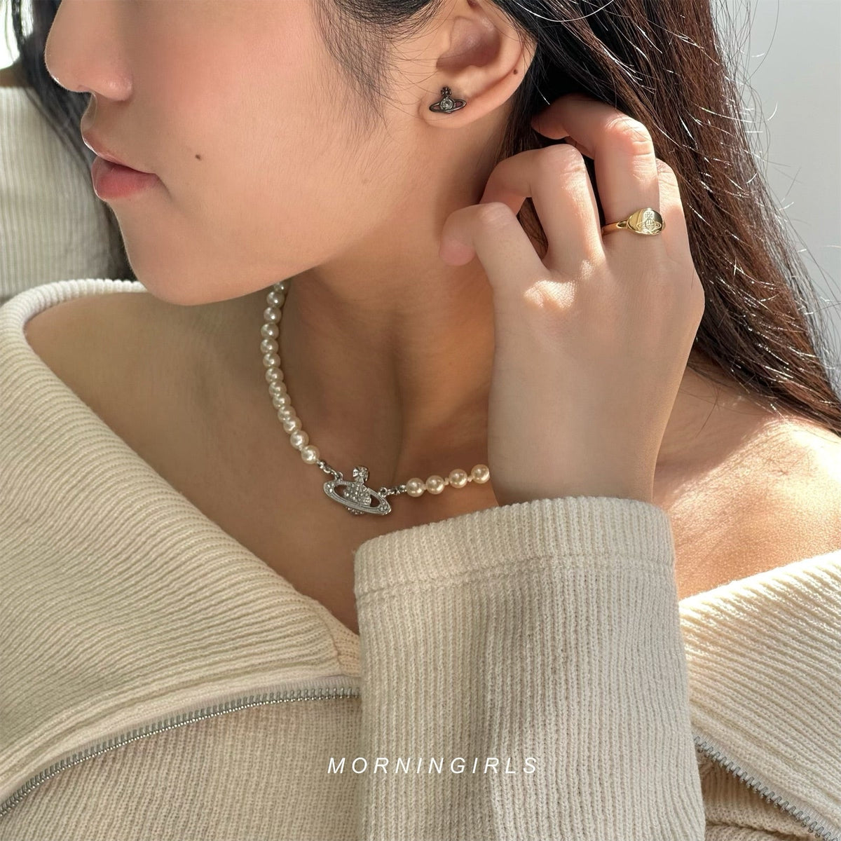 Vivienne Westwood Mini Bas Relief Pearl Choker