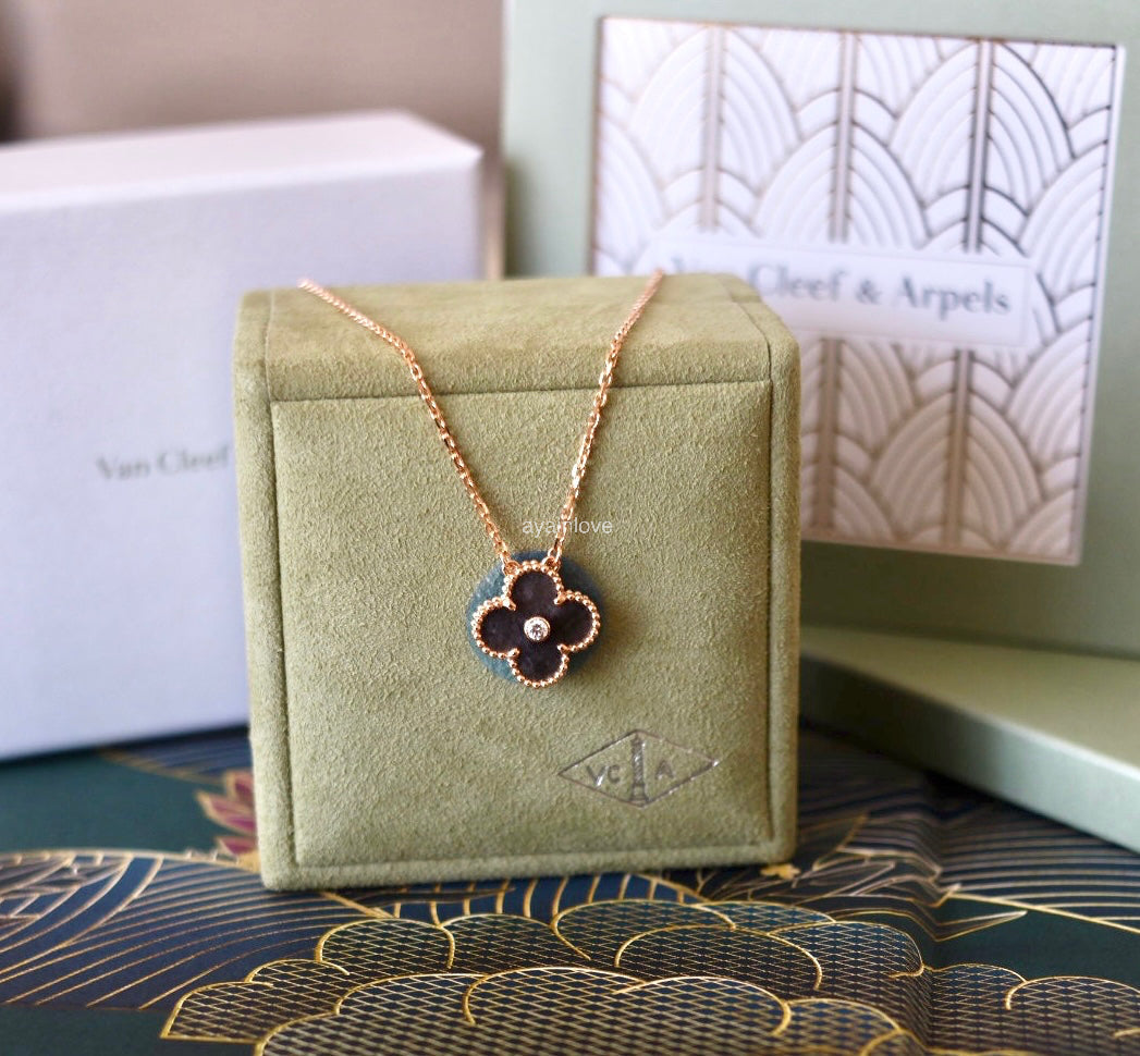 VAN CLEEF ARPELS VCA 18KT Rose Gold Limited 2023 Holiday Pendant Necklace Silver Obsidian Diamond Vintage Alhambra