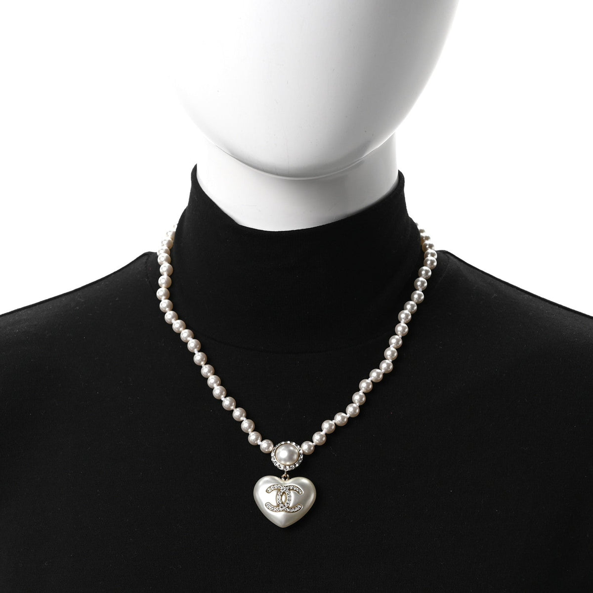 Pearl Crystal CC Heart Short Necklace Pearly White Gold