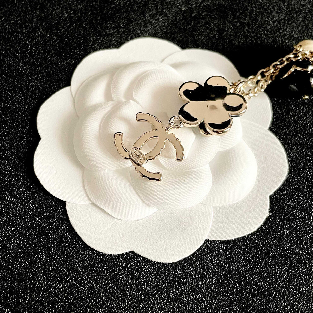 Chanel 26s Double C Logo Black Flower & Pearl Charm Pendant Necklace With Crystal Detail In Gold Metal 631012